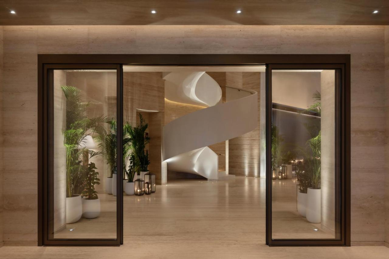 The Dubai Edition Exteriér fotografie The entrance of the hotel