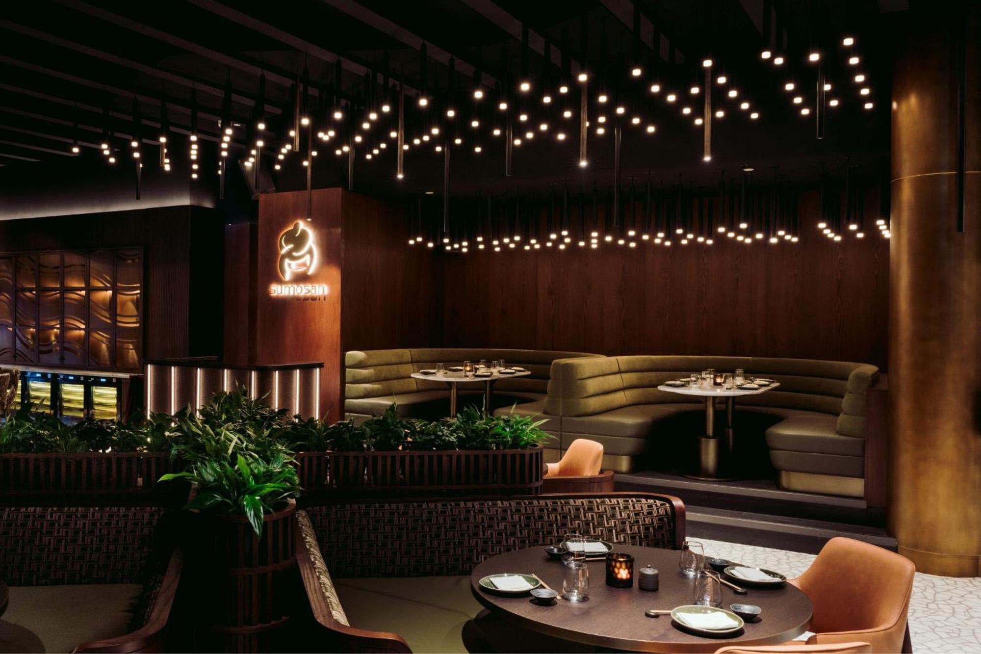 The Dubai Edition Exteriér fotografie The interior of the restaurant
