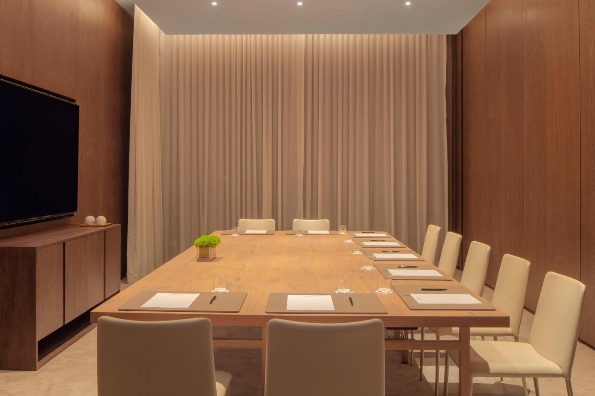 The Dubai Edition Exteriér fotografie Meeting room